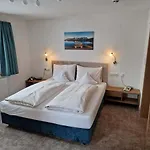Πανσιόν Fruehstueckspension Tannenhof 3*