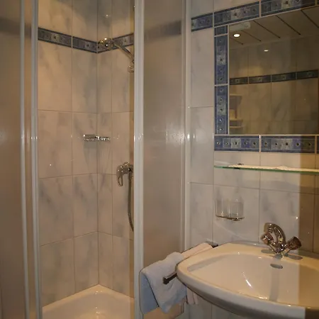 Fruehstueckspension Tannenhof Гостевой дом 3*