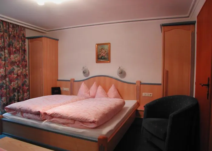 Fruehstueckspension Tannenhof Gasthuis 3*